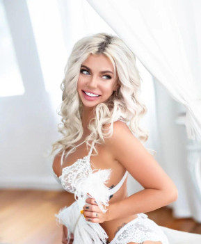 LUCY VIP - escort review from Turkey